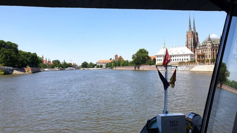 wroclaw-boat-cruise-with-a-licensed-guide-1-hour