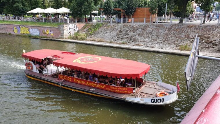 wroclaw-gondola-cruise-with-a-guide-1-hour