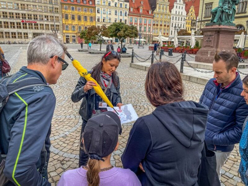 wroclaw-old-town-and-ostrow-tumski-walking-tour-in-english