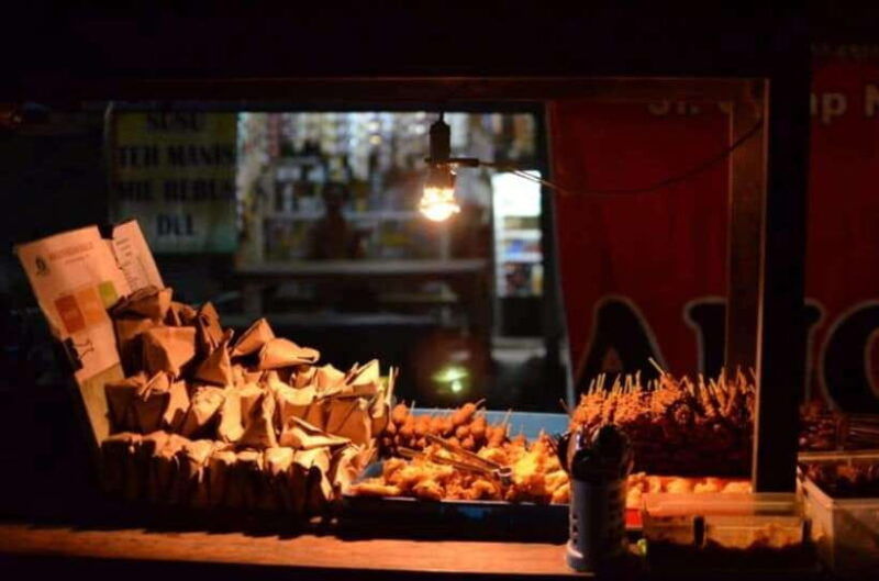 yogyakarta-guided-city-walk-and-food-tour