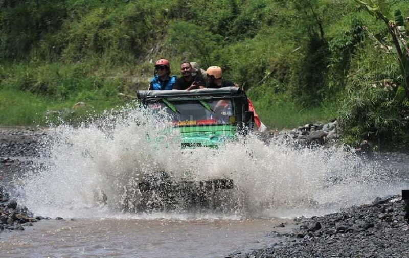 yogyakarta-mt-merapi-sunrise-jomblang-pindul-cave-tours