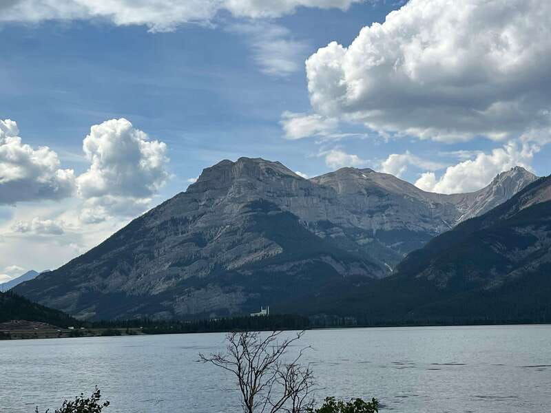 6-hour-private-city-tour-drive-to-calgary-tower