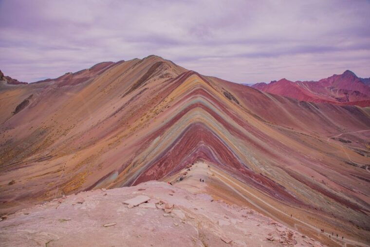 08am-departure-rainbow-mountain-tour-late-morning-tour