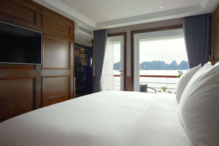 2-day-cruise-from-halong-to-lan-ha-bay-by-paradise-grand