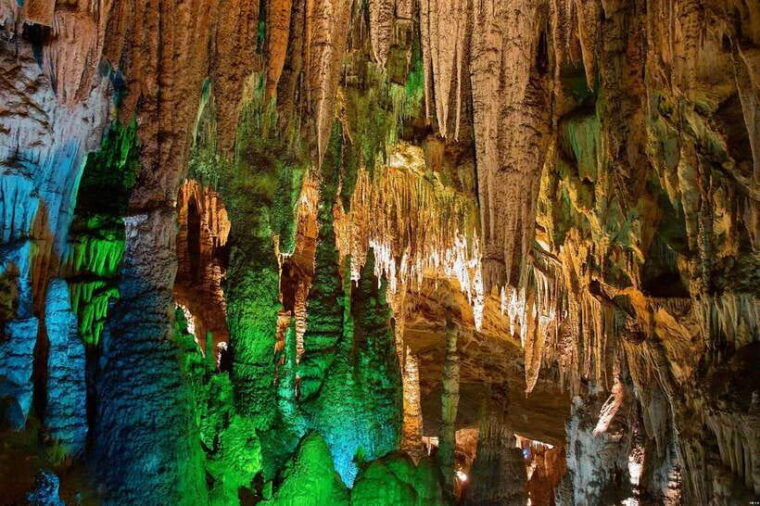 2-day-wulong-hiketripgeoparkfairy-mtfurong-cavecar-incld