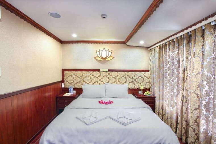 3d2n-ha-long-bay-cruise-by-oriental-sails