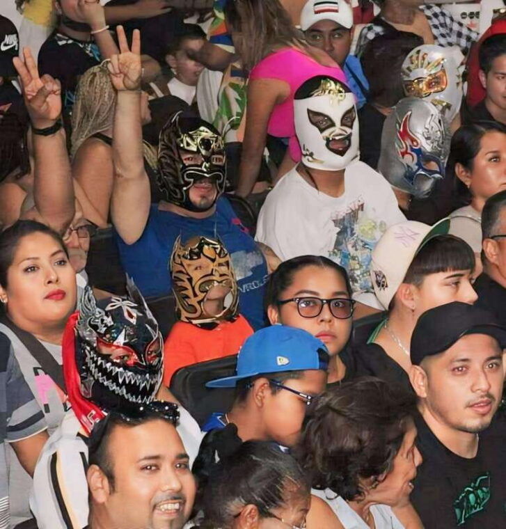 acapulco-sundays-wrestling-experience-tacos-tequila