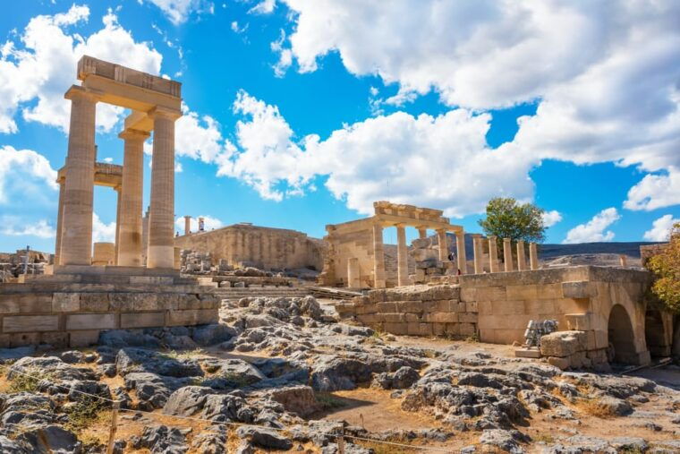 acropolis-of-lindos-with-multilingual-3d-audiovisual-tour