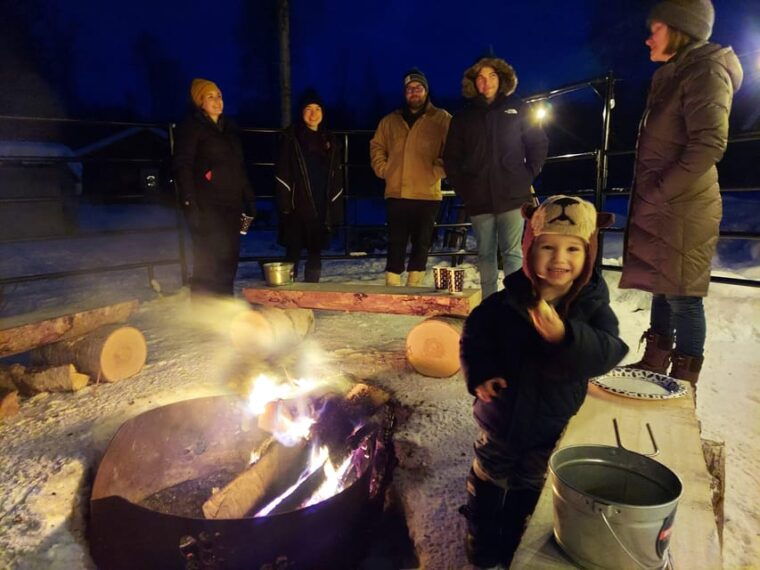 alaskan-fireside-cookout-with-reindeer-2