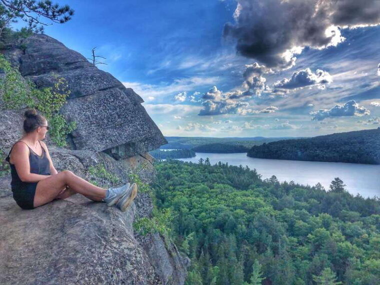 algonquin-park-hiking-adventure-tour-from-toronto