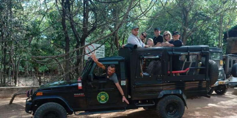 all-inclusive-minneriya-national-park-safari-with-hotel-pick