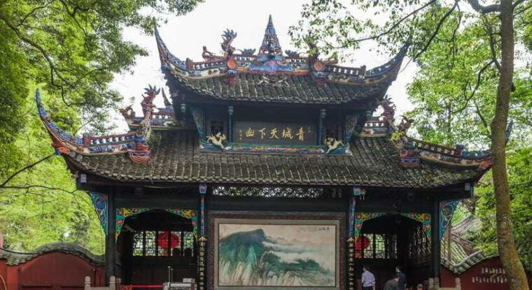 all-inclusive-private-dujiangyan-mount-qingcheng-day-tour