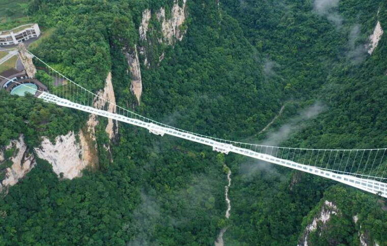 amazing-zhangjiajie-day-tour-with-tujia-ethnic-village