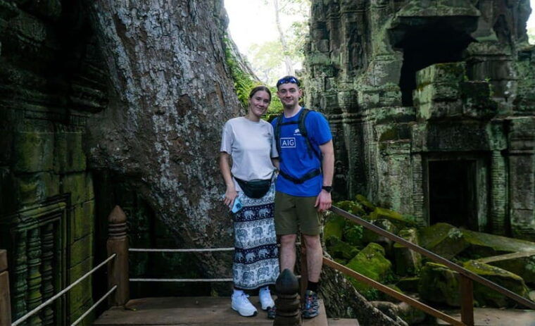 angkor-wat-guided-vespa-tour-inclusive-lunch-at-local-house