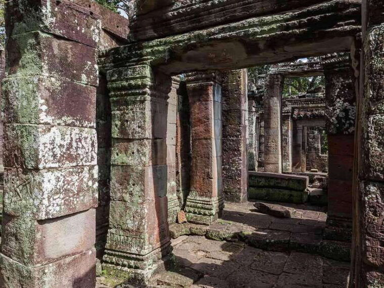 angkor-wat-small-tour-with-sunset-private-tuk-tuk