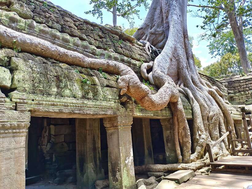 angkor-wat-sunrise-2-5-days-with-tonle-sap-lake-tour