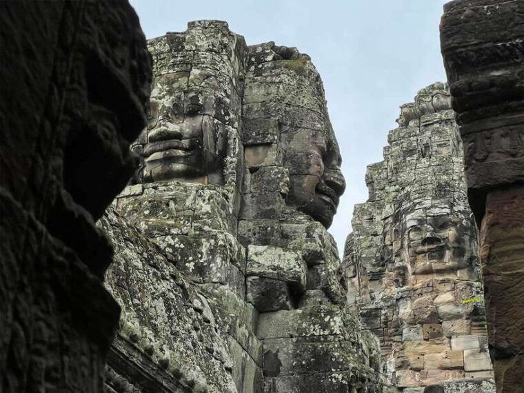 angkor-wat-sunrise-small-group-tour-tonle-sap-boat-sunset