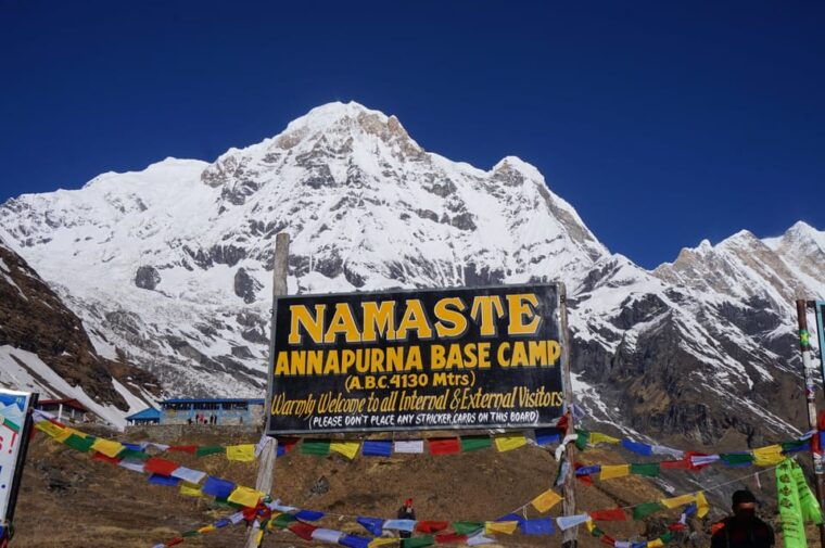 annapurna-basecamp-heli-landing-tour-from-pokhara