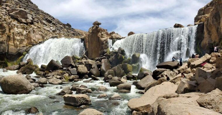 arequipa-pillones-waterfall-and-imata-stone-forest
