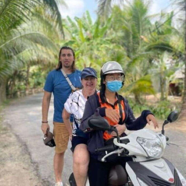 authentic-less-touristy-mekong-delta-01-day-tour