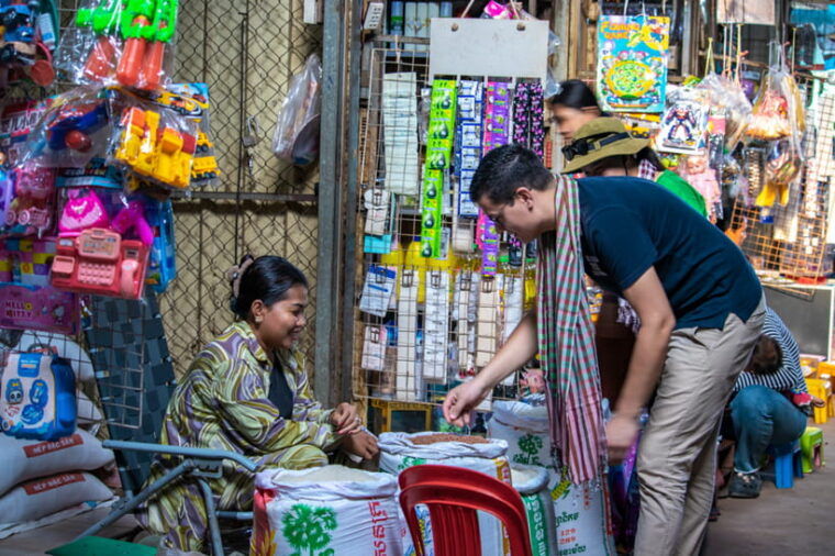 authentic-siem-reap-tuk-tuk-countryside-and-sunset-tour