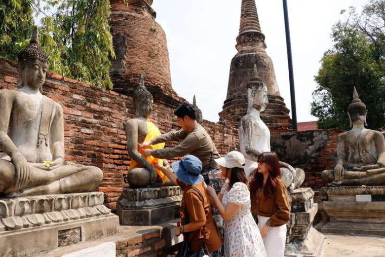 ayutthaya-one-day-famous-temples-bang-pa-in-palace-tour