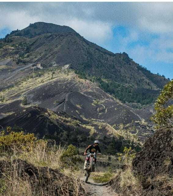 bali-dirt-bike-track-on-mount-batur-with-trained-riders