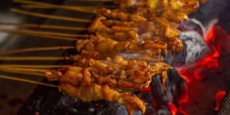 bali-food-tour-authentic-night-market-culinary-experience
