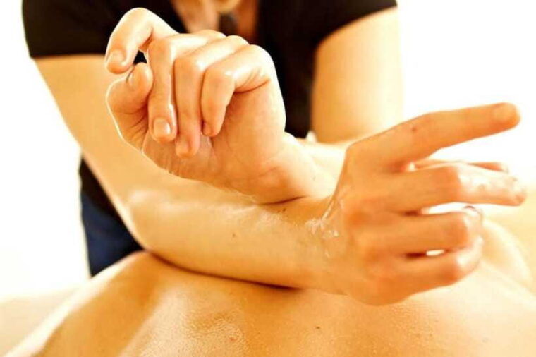 bali-lomi-lomi-massage-at-your-hotel-in-bali