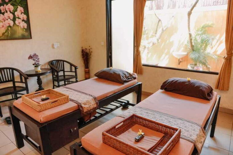 bali-luxury-spa-balinese-massage-scrub-flower-bath-2-hour