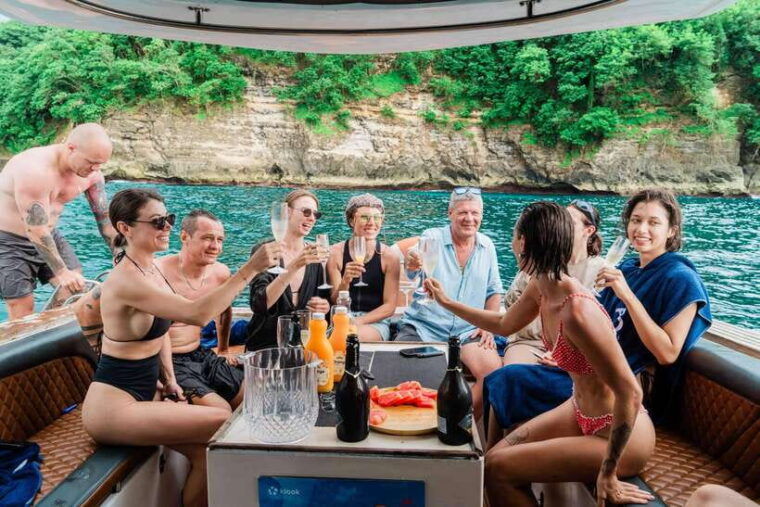 bali-nusa-penida-speedboat-trip-with-snorkeling-and-tour