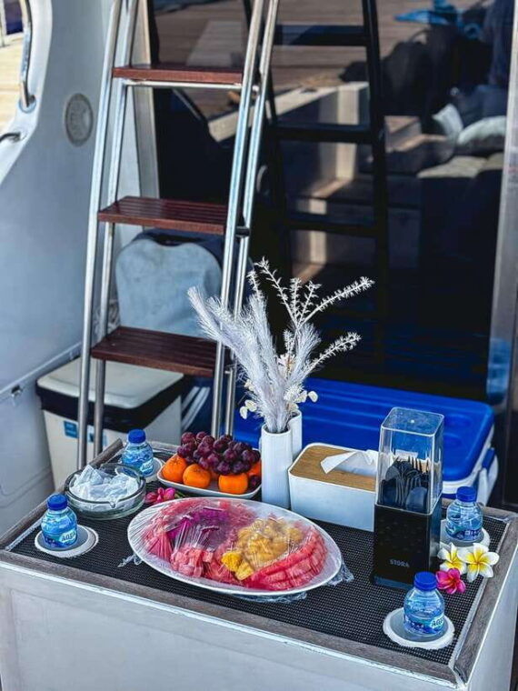 bali-snorkeling-manta-by-yacht-to-nusa-penida-lembongan