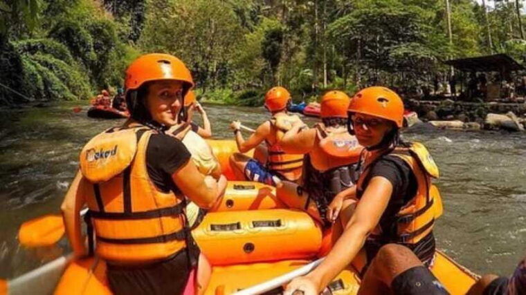 bali-telaga-waja-river-rafting-adventure-guide-tour-lunch