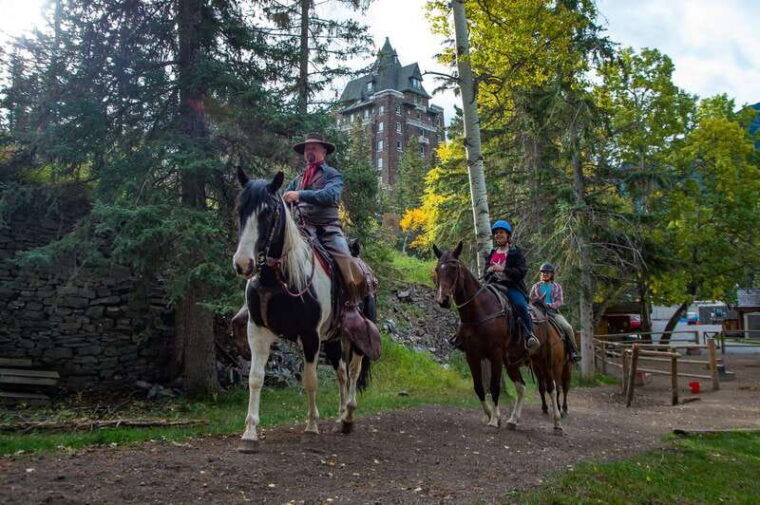 banff-4-hour-sulphur-mountain-intermediate-horseback-ride
