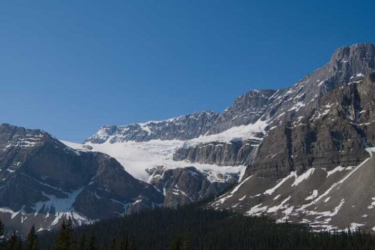 banff-day-tour-lake-louise-moraine-lake-and-peyto-lake