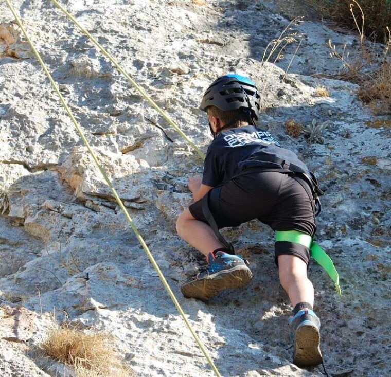 banff-rock-climbing-adventure-beginner