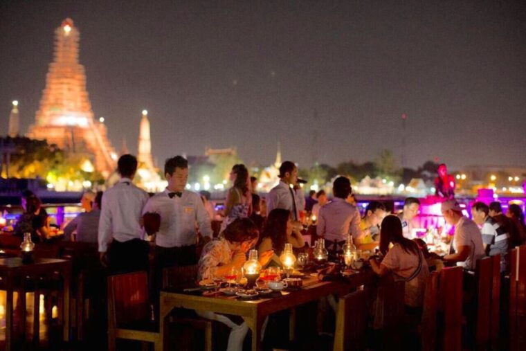 bangkok-2-hour-dinner-shows-on-white-orchid-river-cruise