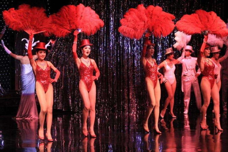 bangkok-calypso-cabaret-show-with-thai-set-dinner