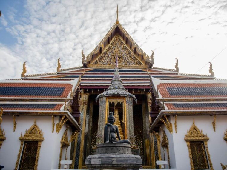 bangkok-grand-palace-and-wat-arun-guided-walking-tour