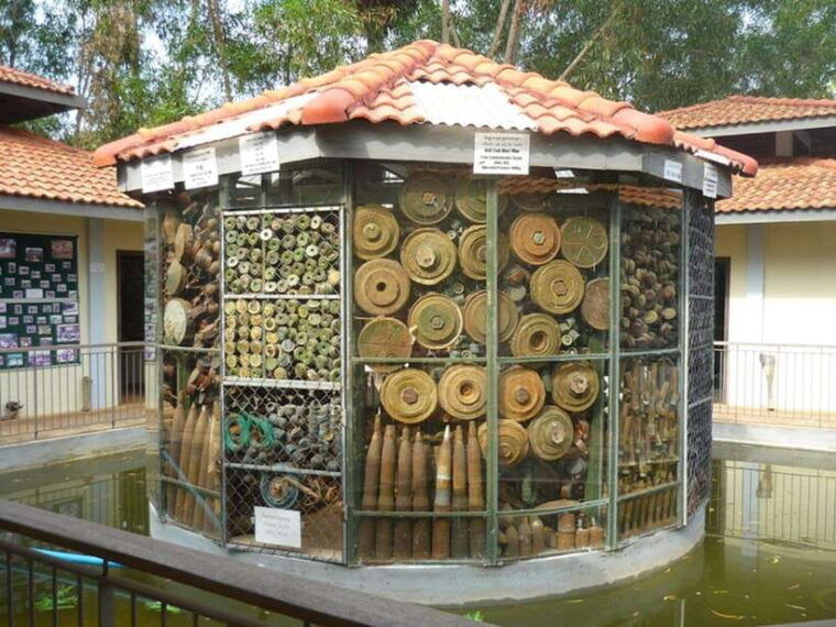 bantey-srei-kbal-spean-and-landmine-museum-private-tuk-tuk