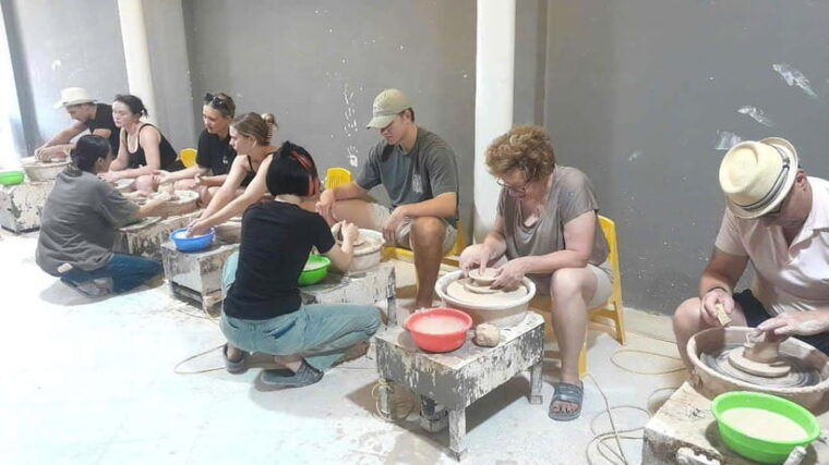bat-trang-pottery-ceramics-class-in-hanois-old-quarter-vn