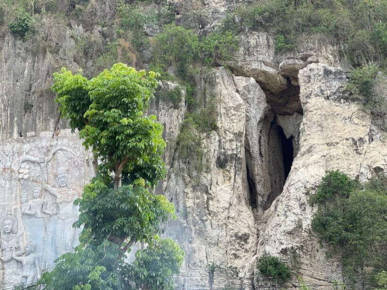 battambang-bamboo-train-and-bat-cave-from-siem-reap