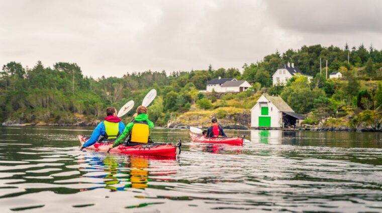 bergen-oygarden-islets-guided-kayaking-tour