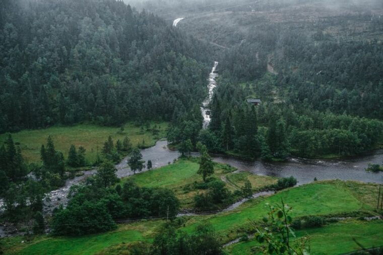 bergen-waterfalls-of-hardangerfjord-guided-tour