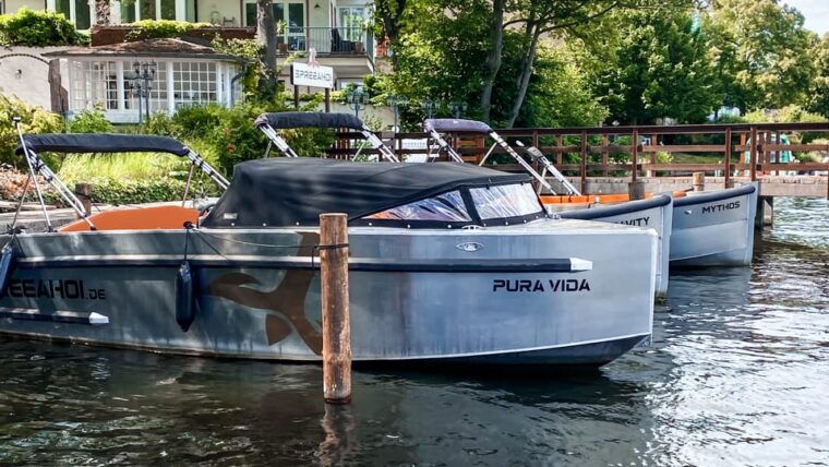 berlin-electric-boat-rental-for-self-driving-4-hrs
