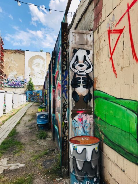 berlin-history-and-alternative-tracks-with-local-guide
