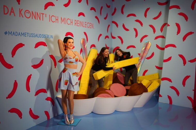 berlin-hop-on-hop-off-bus-and-madame-tussauds-entry-ticket