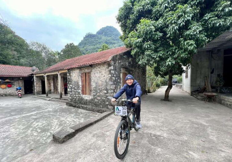 best-ninh-binh-day-tour-tam-coc-hoa-lu-lunch-cycling