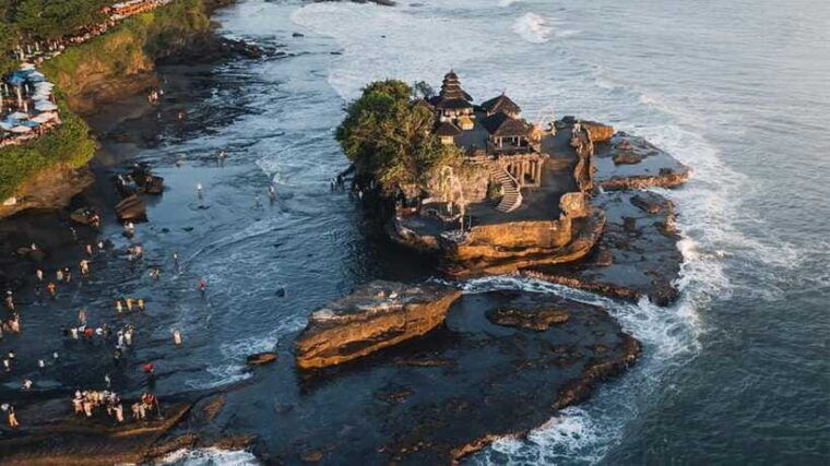best-northern-bali-sites-with-tanah-lot-temple-tour