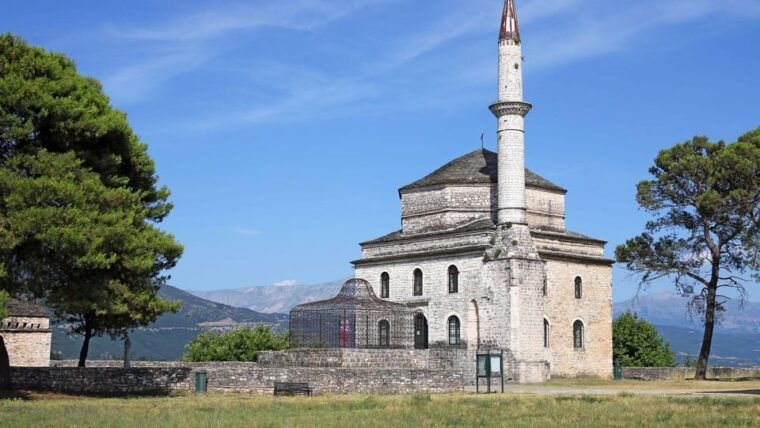 best-of-ioannina-private-walking-tour-with-a-local